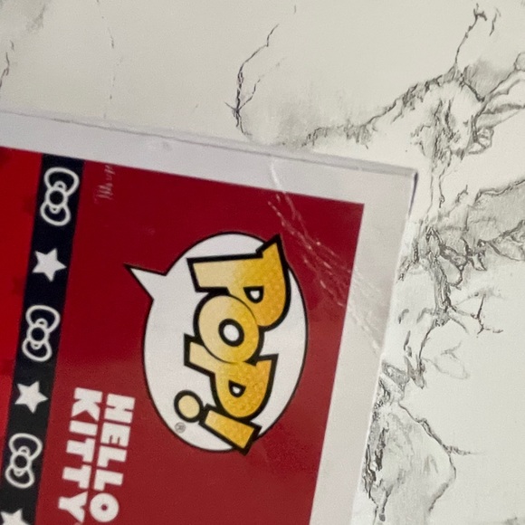 Hello Kitty Funko Pop 37 - Picture 9 of 10